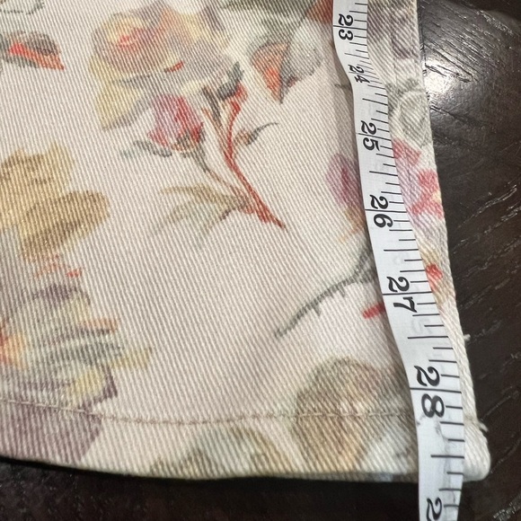 THE KOOPLES PRINTED BOYFRIEND JEANS Color is Ecru Size 42 FR/ 10 US NWT - Picture 12 of 15